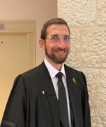 עורך דין נפתלי שור